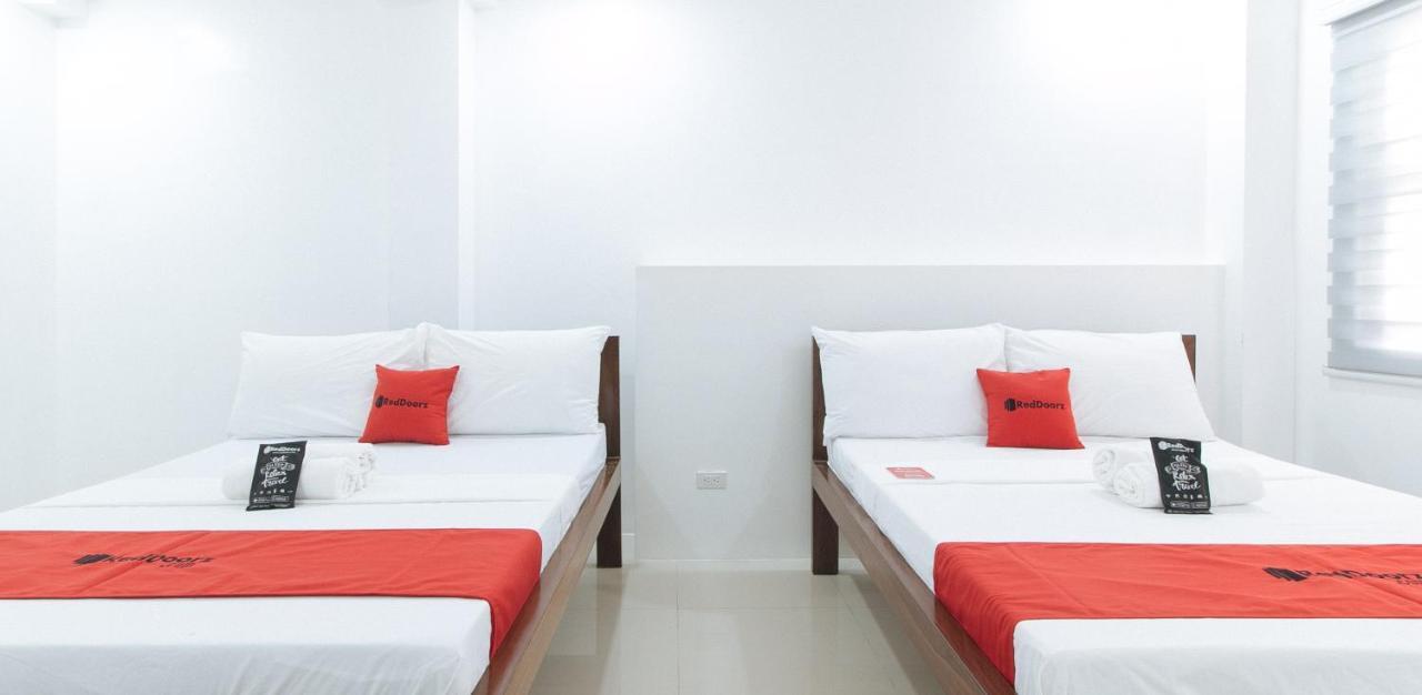 Reddoorz Plus At Dbuilders Poblacion Bgc تاغويغ المظهر الخارجي الصورة