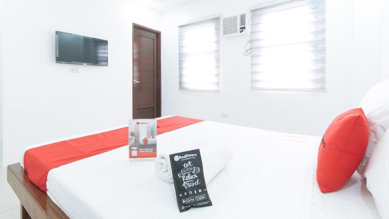 Reddoorz Plus At Dbuilders Poblacion Bgc تاغويغ المظهر الخارجي الصورة