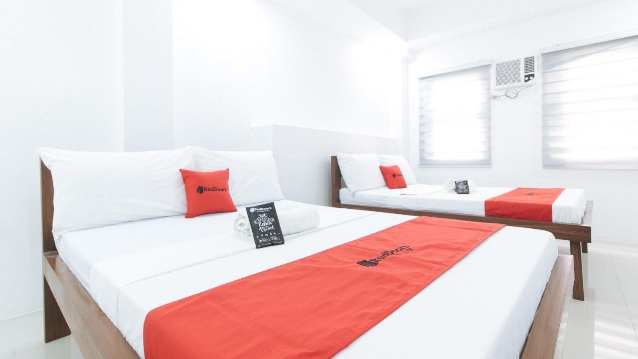 Reddoorz Plus At Dbuilders Poblacion Bgc تاغويغ المظهر الخارجي الصورة